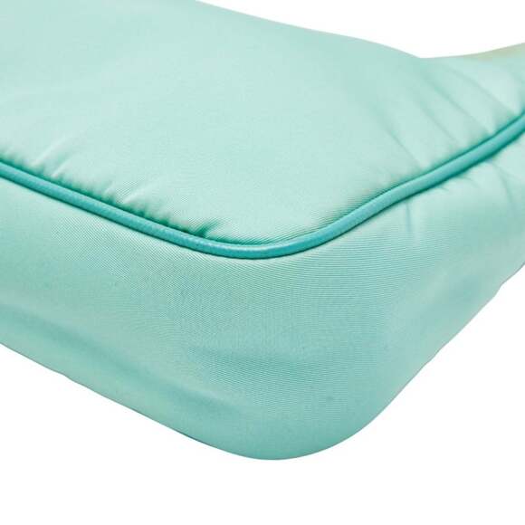 PRADA Green Leather Shoulder Bag - Picture 4 of 10